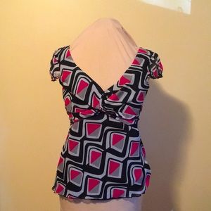 Geometric pattern short sleeve empire waist tie back lined top, blouse